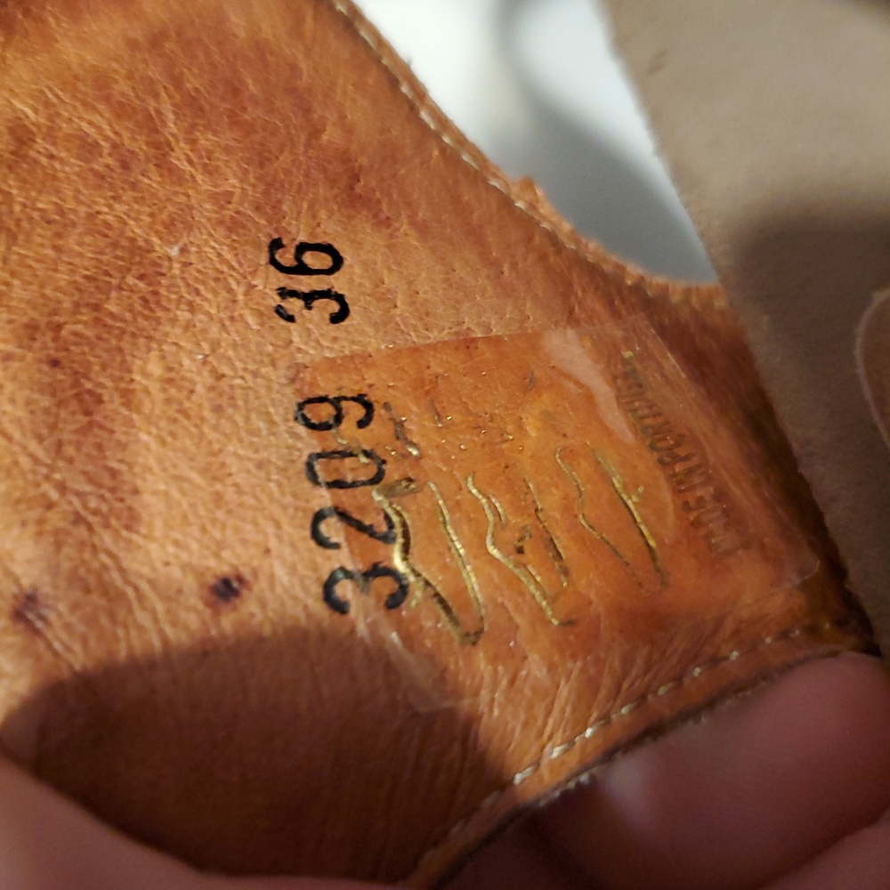 Taos Tan Carousel 3 Wedge Sandals Size 5/5.5 - Picture 8 of 10